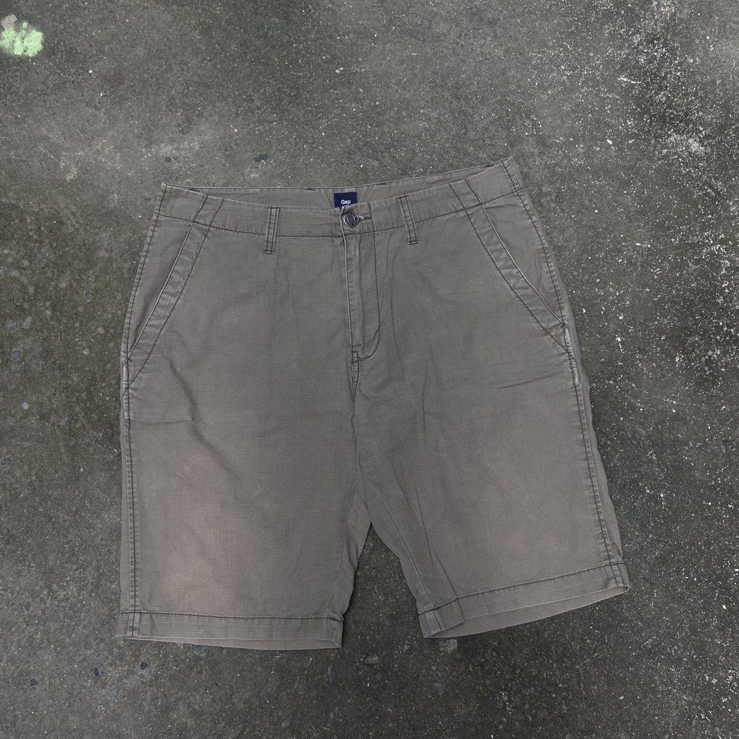 GAP Chino Shorts (Category: Shorts) located in Angeles City. Submitted by eriellynngotvintage (Listing ID 1470093862, Image 1). Description: 34 W 20 L 10 Leg Opening Good Condition. See photos for details 280 Angeles City Pampanga.