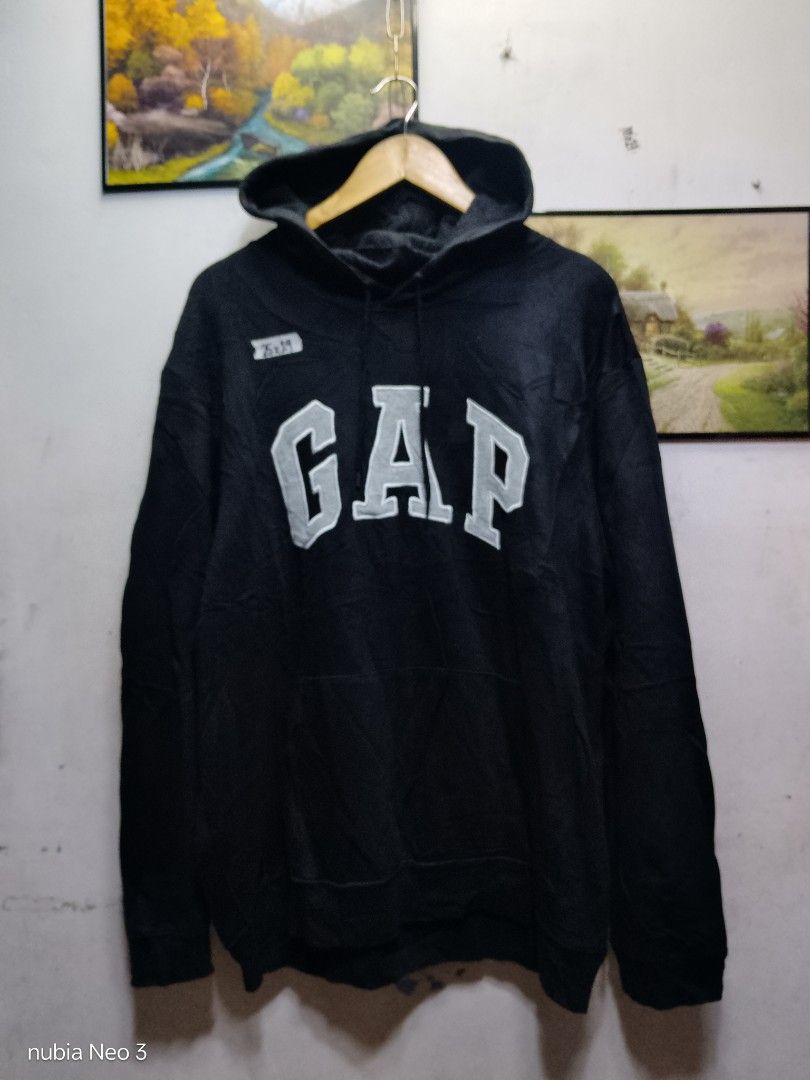 gap hoodie (Category: Hoodies) located in Valenzuela. Submitted by joshwrldselection (Listing ID 1470140295, Image 1). Description: xl - xxl excellent condition need wash only / fine lints inside thrift..