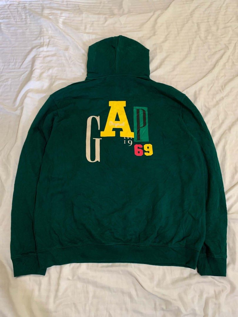 Gap Hoodie Bundle Collection (Category: Hoodies) located in Manila. Submitted by bud_thriftt (Listing ID 1469963484, Image 2). Description: all authentic complete tags 400 - 700.