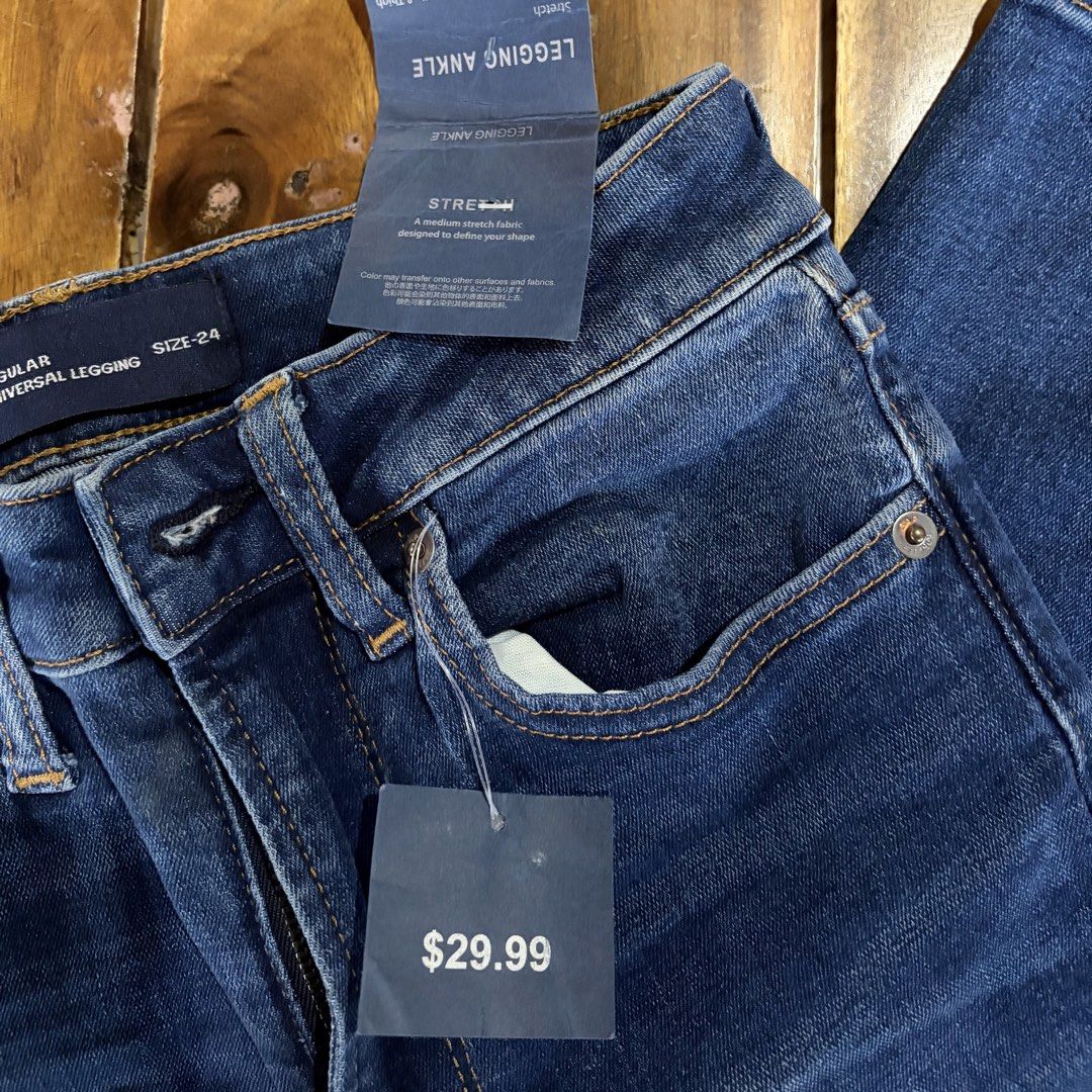 GAP Legging Ankle Denim Jeans Stretch (Category: Jeans) located in Bulacan. Submitted by raeganrileyx (Listing ID 1469953967, Image 2). Description: - Brand: GAP - Wash: Dark denim - Size: 24 - Condition: Brand new with original tags - Price still negotiable Payment first Shipping fee shouldered by buyer DM for questions.