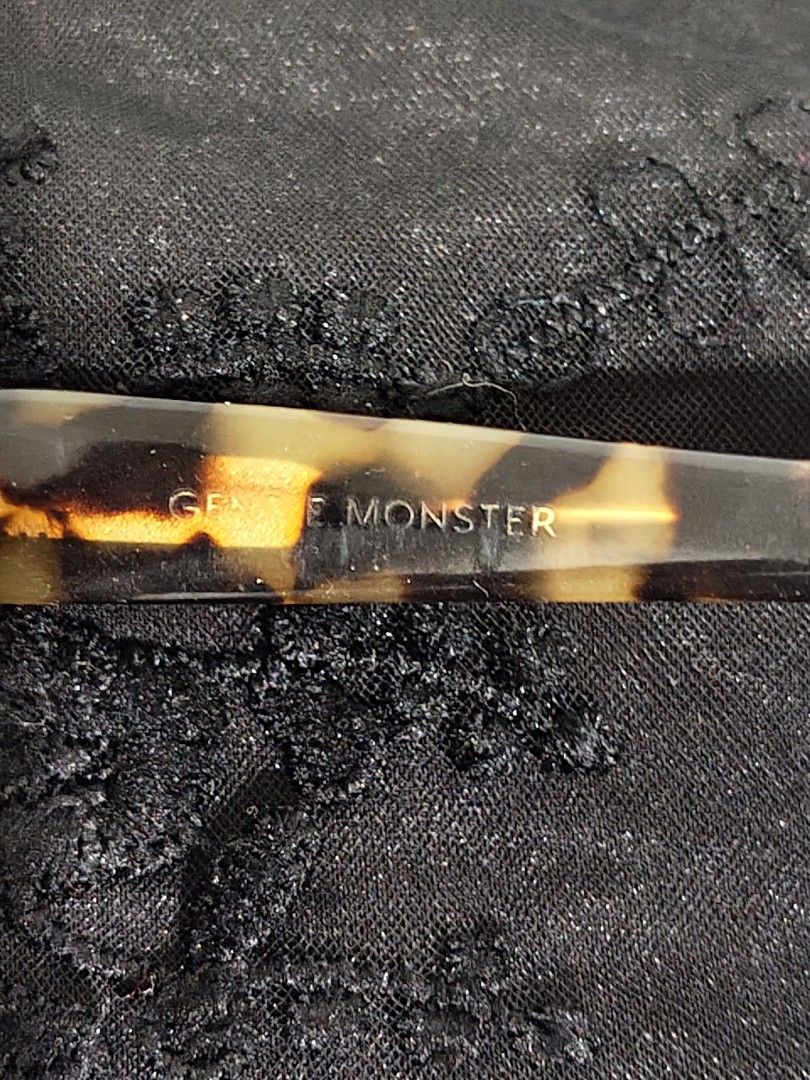 Gentle monster tortoise shell acetate sunglasses (Category: Sunglasses & Eyewear) located in Baguio. Submitted by taishuiha2026 (Listing ID 1470101350, Image 3). Description: .