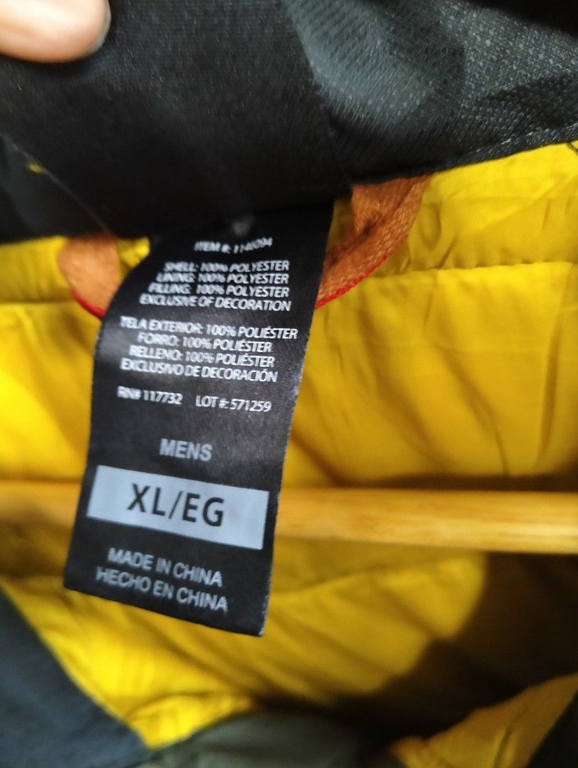 Gerry Men's Two-Tone Quilted Puffer Jacket (Category: Coats, Jackets and Outerwear) located in Malolos. Submitted by rthrift2026 (Listing ID 1470039122, Image 3). Description: No issue.
