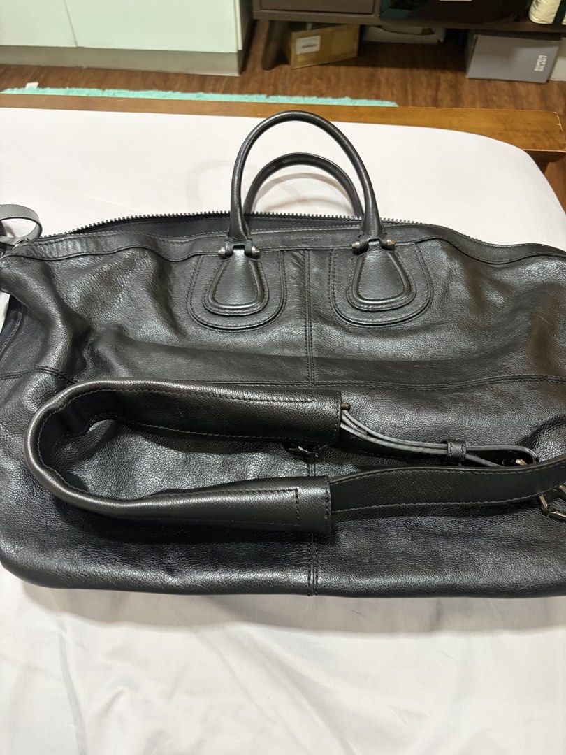Givenchy antigona XL travel bag (Category: Luxury Bags & Wallets) located in Makati City. Submitted by rnathaliem (Listing ID 1469980610, Image 2). Description: Givenchy Biker duffle bag in Black calfskin.