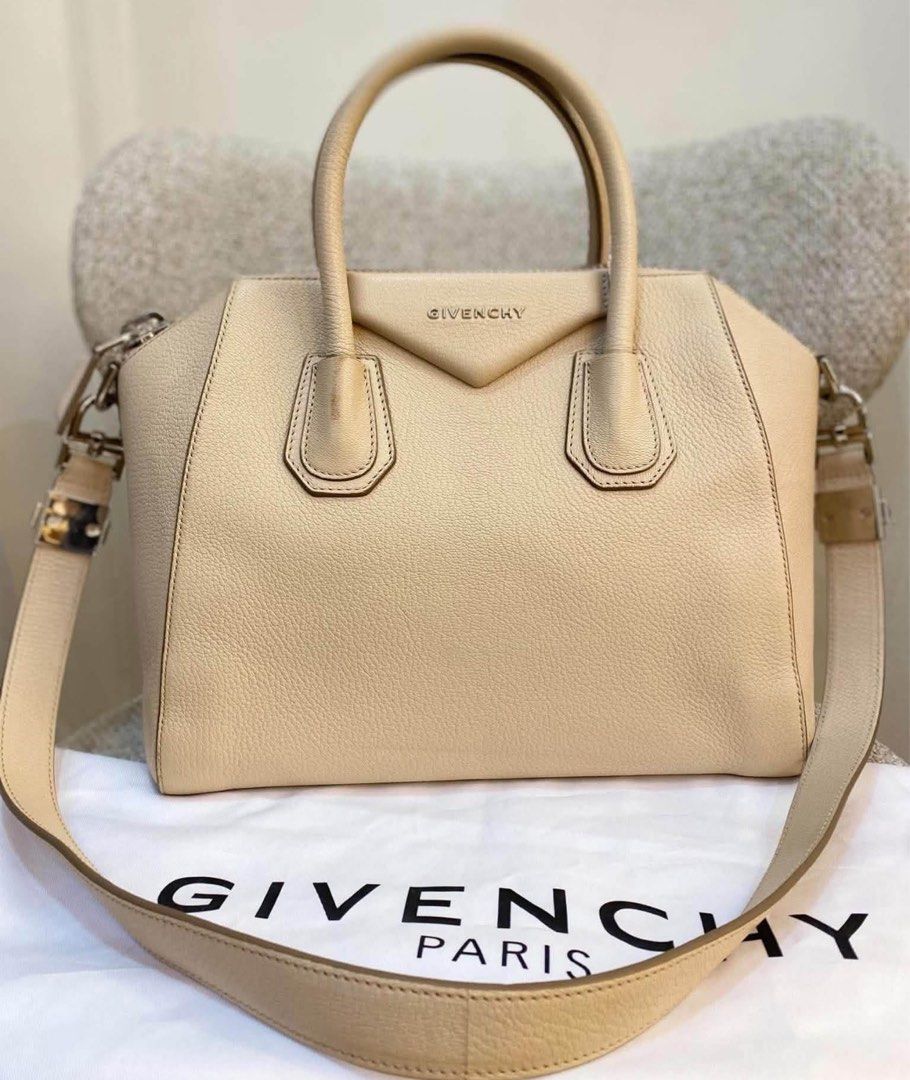 Givenchy Bag (Category: Luxury Bags & Wallets) located in Manila. Submitted by bagislifeshop (Listing ID 1470063536, Image 1). Description: .