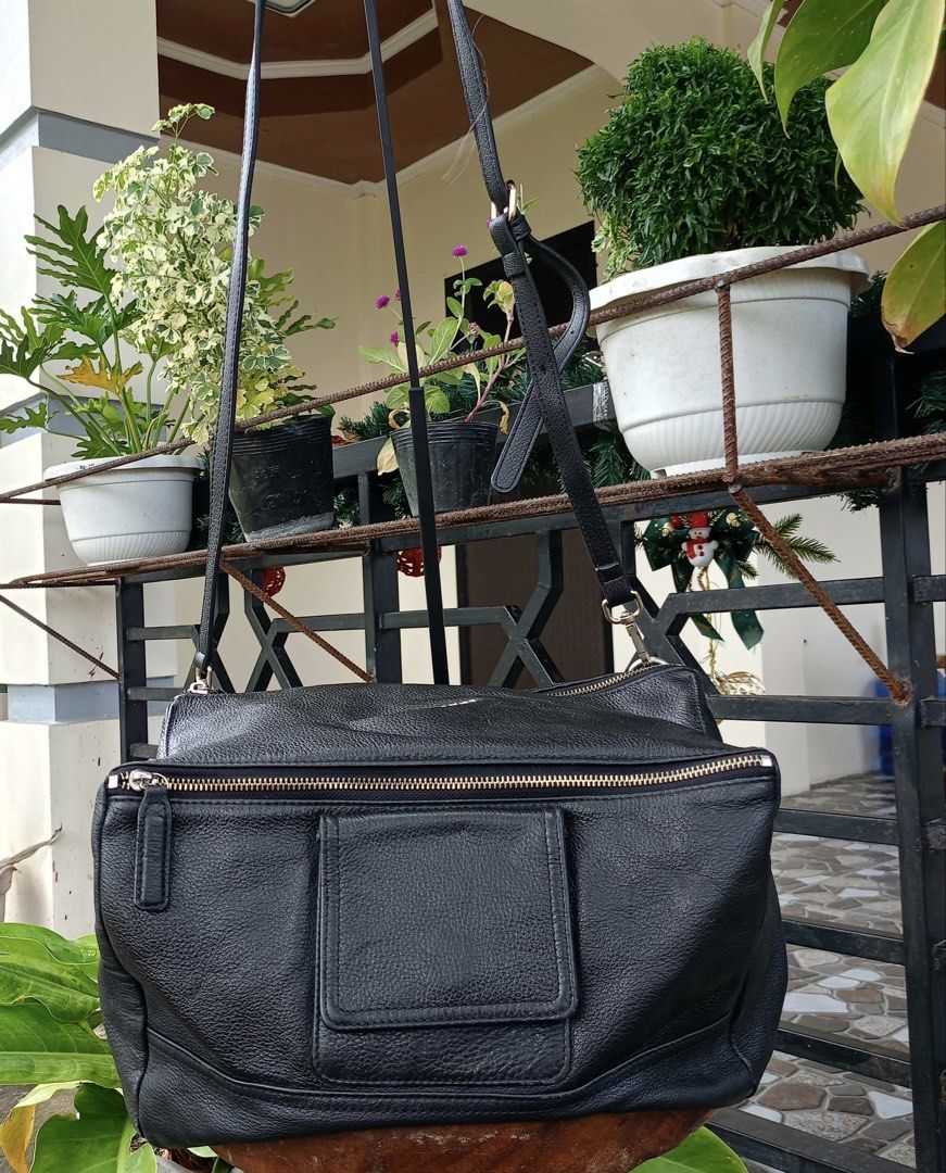 Givenchy Pandora Bag (Category: Cross-body Bags) located in Barugo. Submitted by green.trendsetter (Listing ID 1470140231, Image 2). Description: PRELOVED MEANS PRELOVED. Each piece has been previously loved and may naturally have signs of use such as creasing, scratches, stains, discoloration, or other imperfections. Kindly manage your expectations accordingly. •We kindly ask for no fussy buyers. • Photos of bag’s details and other identifying f