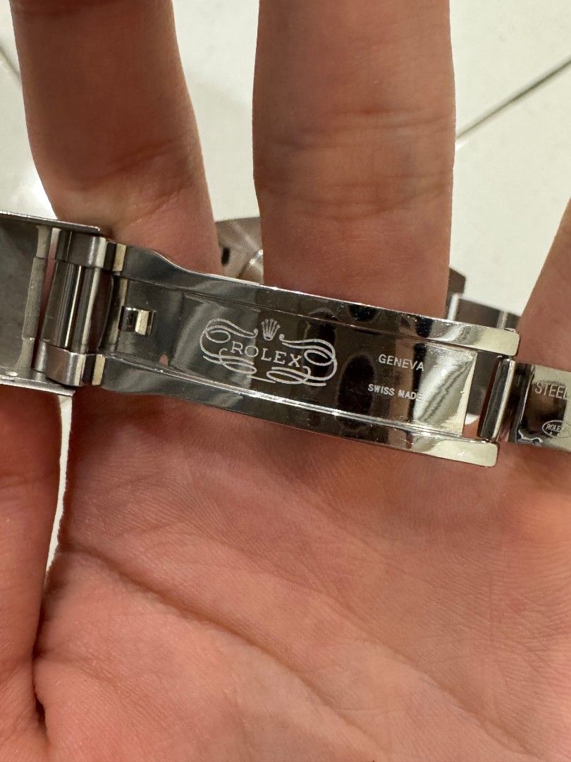 GMT (Category: Watches) located in Kuala Lumpur. Submitted by happypenguin.fdd47c (Listing ID 1470132513, Image 3). Description: .