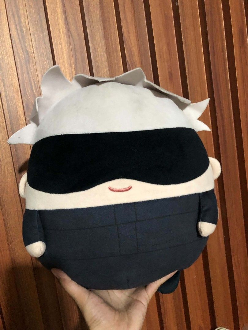 Gojo Big fuwakororin 30 CM (Category: Plushies & Soft Toys) located in Lubao. Submitted by shesellsseashells1 (Listing ID 1470078960, Image 1). Description: Big Gojo Fuwakororin 30 CM rfs: lost sparks and badly need cash. MOP - GCASH MOD - J&T only LUBAO, PAMPANGA.