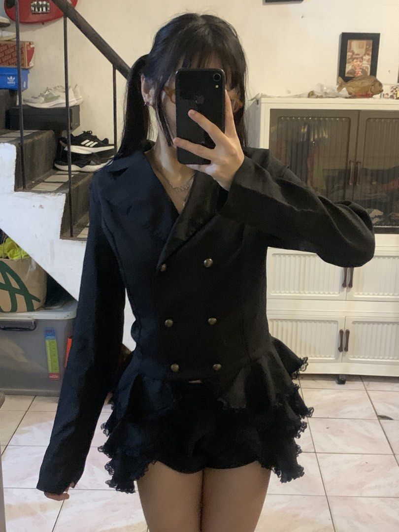 Gothic Medieval Tailcoat (Category: Coats, Jackets and Outerwear) located in Caloocan City. Submitted by thriftz2.spaze (Listing ID 1469999109, Image 1). Description: 34x32 (Width, Length) Sleeves — 27 in 🌀 Structured blazer top with tailored notched lapels, a double-breasted button configuration, and a high-low asymmetrical peplum hemline. 🌀 Usually cut from mid-stretch, lightweight synthetic blends like 85% polyester. perfect for your cosplay