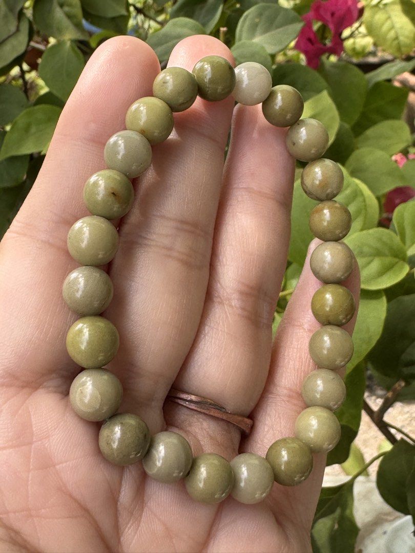GREEN ALASHAN BRACELET 🍊M7_ALS001 (Category: Bracelets) located in Bulacan. Submitted by selling_low_by_bella_ben (Listing ID 1469990289, Image 2). Description: GREEN ALASHAN 🍊M7_ALS001 🏷️ 160 8+ mm beads 17 cm wrisrts .