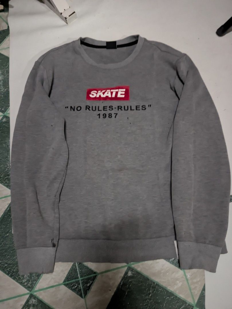 Grey Sweater Large (Category: Coats, Jackets and Outerwear) located in Manila. Submitted by baddtzmaru (Listing ID 1469980127, Image 1). Description: few damages payment thru gcash way of delivery is lalamove.