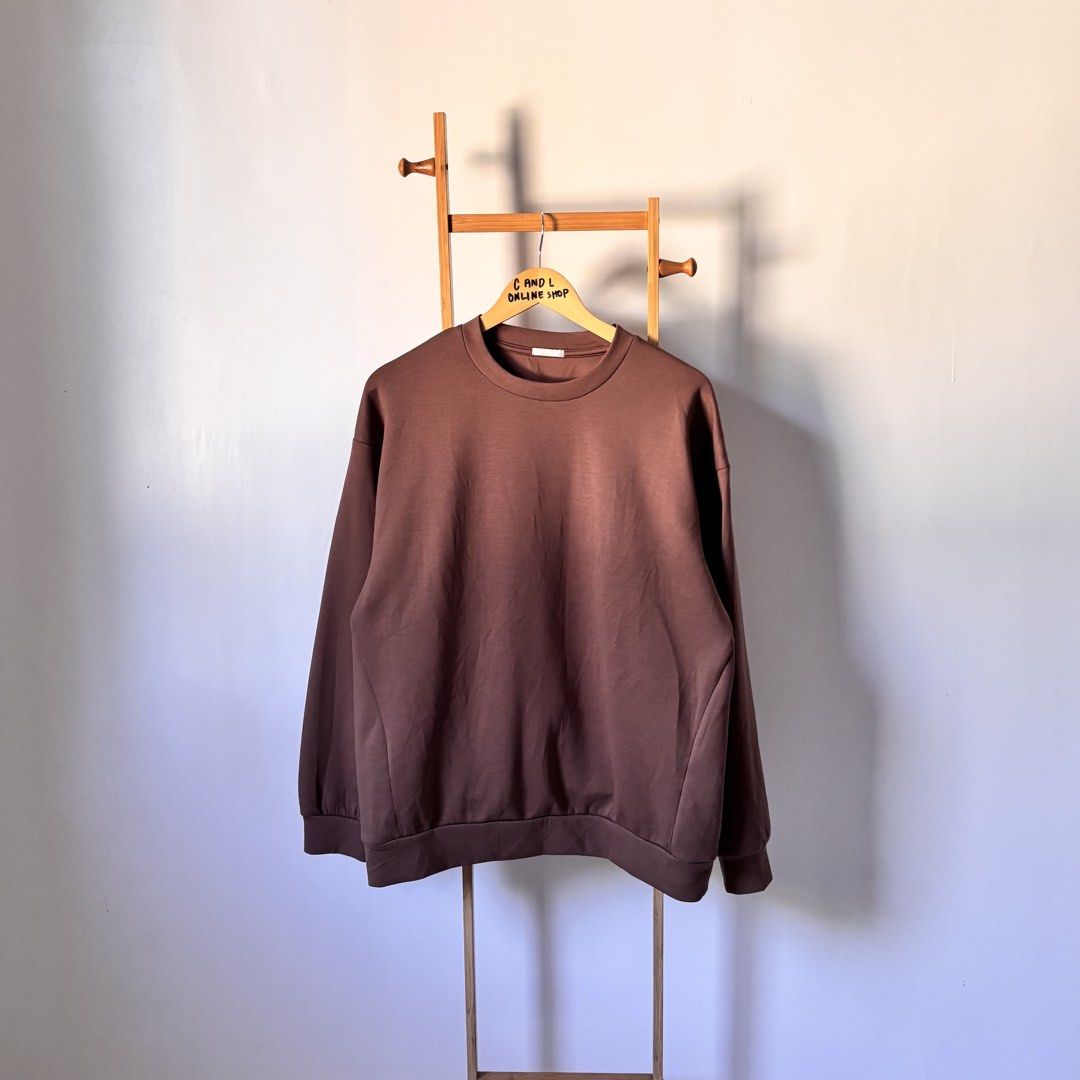 GU by UNIQL0 double face big pullover (Category: Formal Shirts) located in Guiguinto. Submitted by candlonlineshop (Listing ID 1470114365, Image 2). Description: ✨FIRST TO PAY BASIS✨ GU by UNIQL0 double face pullover Size: large Condition: 9.5/10 Width: 23” Length: 28” Flaw/s: none ₱350 + sf 📍Bulacan 🚚Sh0pee check out (SPX) | J&T express •Items may have minor unnoticed flaws — please manage your expectations as you are dealing with thrifted ite