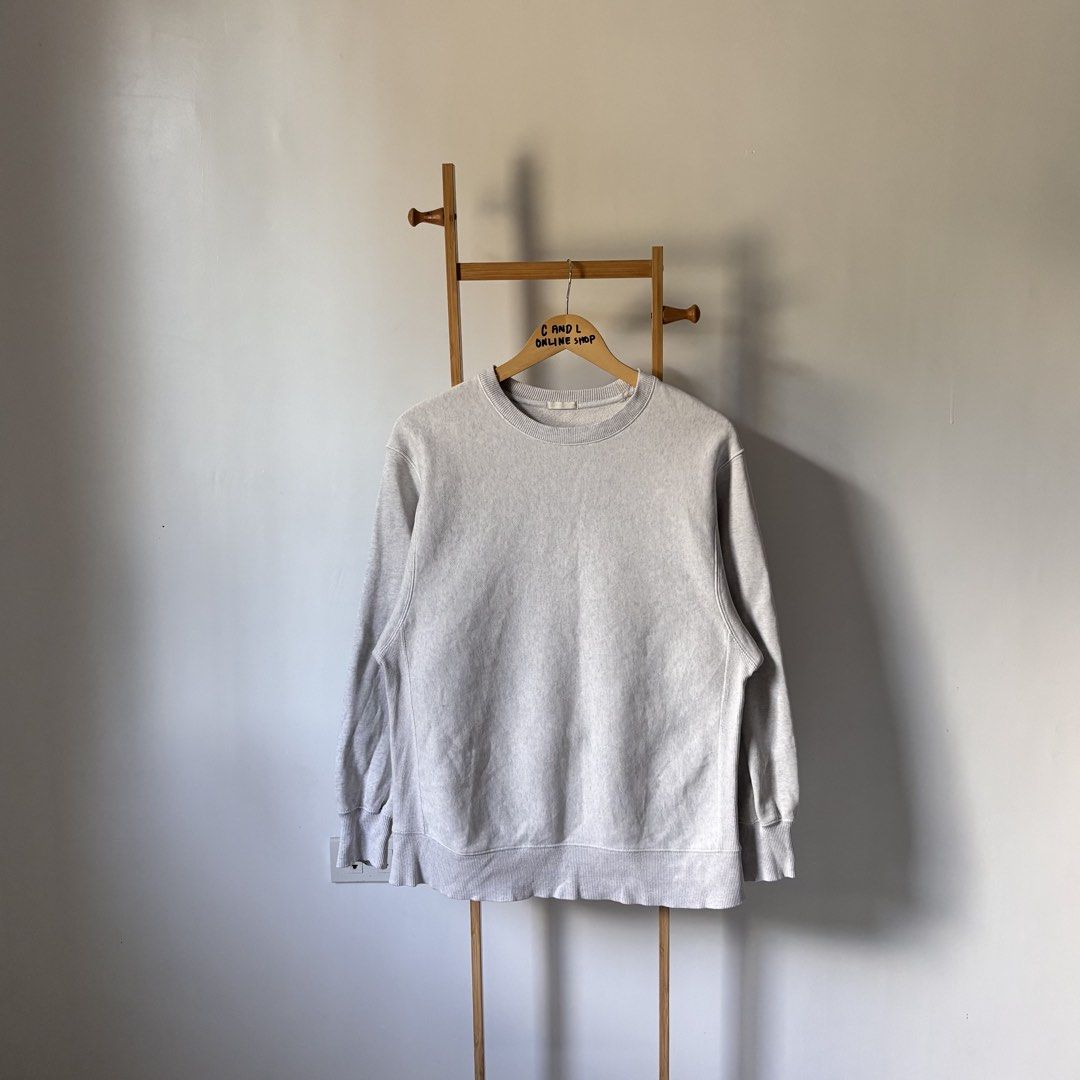 GU by UNIQL0 heavyweight big sweatshirt (Category: Formal Shirts) located in Guiguinto. Submitted by candlonlineshop (Listing ID 1470115628, Image 2). Description: ✨FIRST TO PAY BASIS✨ GU by UNIQL0 heavyweight big sweatshirt Size: medium Condition: 9.5/10 Width: 20” Length: 27.5” Flaw/s: none ₱300 + sf 📍Bulacan 🚚Sh0pee check out (SPX) | J&T express •Items may have minor unnoticed flaws — please manage your expectations as you are dealing with t