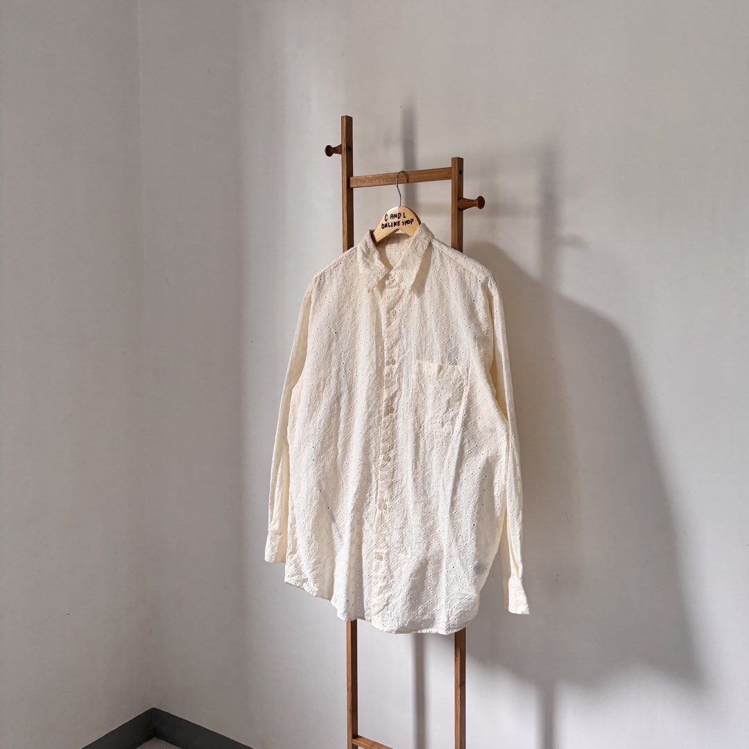GU BY UNIQL0 LACE oversized shirt (Category: Formal Shirts) located in Guiguinto. Submitted by candlonlineshop (Listing ID 1470112233, Image 3). Description: ✨FIRST TO PAY BASIS✨ GU by UNIQL0 lace oversized shirt Size: medium Condition: 9.5/10 Width: 22.5” Length: 29” Flaw/s: none ₱350 + sf 📍Bulacan 🚚Sh0pee check out (SPX) | J&T express •Items may have minor unnoticed flaws — please manage your expectations as you are dealing with thrifted item