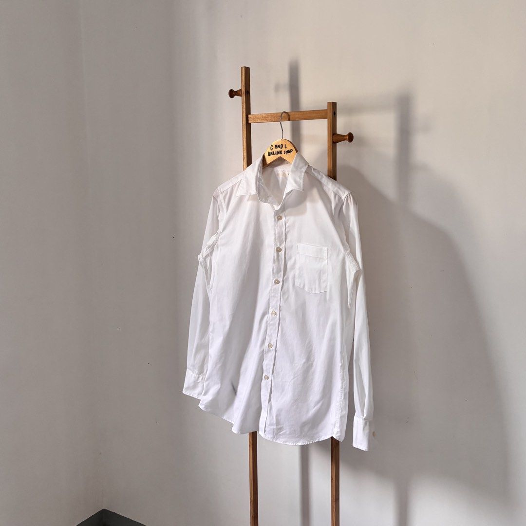 GU by uniqlo broad shirt (Category: Formal Shirts) located in Guiguinto. Submitted by candlonlineshop (Listing ID 1470113229, Image 2). Description: ✨ ✨FIRST TO PAY BASIS✨ GU by UNIQL0 broad shirt Size: Medium Condition: 9.5/10 Width: 20” Length: 27” Flaw/s: none ₱300 + sf 📍Bulacan 🚚Sh0pee check out (SPX) | J&T express •Items may have minor unnoticed flaws — please manage your expectations as you are dealing with thrifted items. •Color may vary