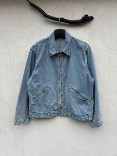 (Category: ) located in . Submitted by thrift.ed2023 (Listing ID 1470037755, Image 1). Description: .