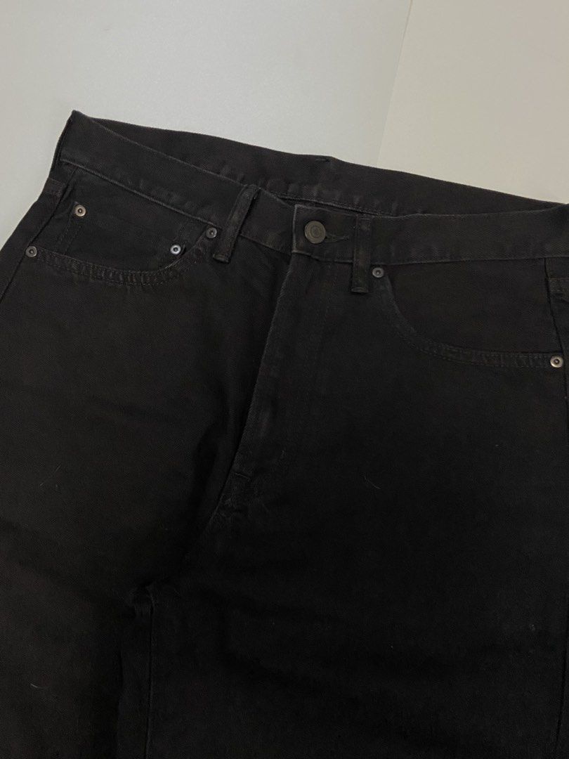 GU Jet Black Barrel Leg Jeans (Category: Jeans) located in Batangas. Submitted by aeons.attic (Listing ID 1470081361, Image 2). Description: Waist: 28-30 Length: 39.5 Hem: 9 Thighs: 12.5 Condition: Like new Issue: none.