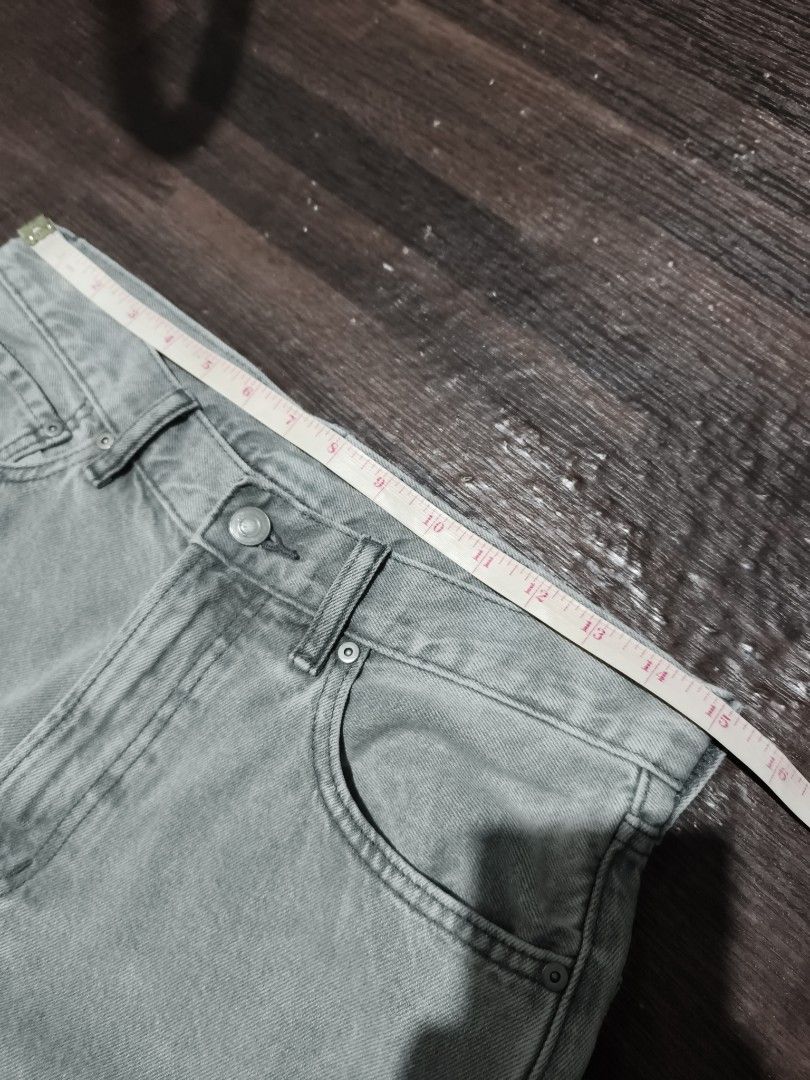 📍GU Men's Barrel Leg Jeans (Category: Jeans) located in Antipolo. Submitted by simplehans (Listing ID 1470028692, Image 3). Description: ‎📍GU Men's Barrel Leg Jeans ‎Size 29 on tag ‎Waist- 30 (Tape measure) ‎Length- 38.5 ‎Leg Open- 9 ‎Excellent Condition ‎DIRECT MESSAGE IF INTERESTED.