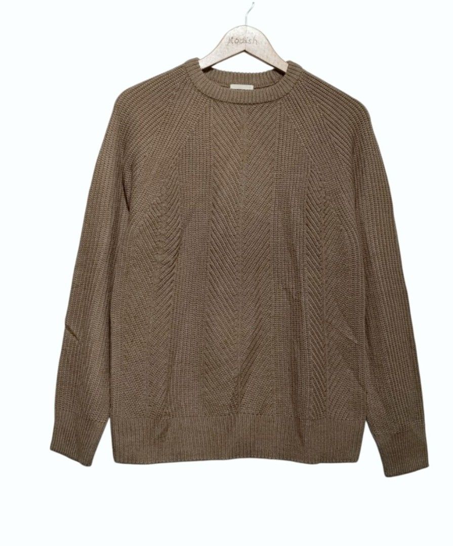 GU Mocha Knitted Sweater (Category: Others Tops) located in Caloocan City. Submitted by modishthriftstore (Listing ID 1470111714, Image 3). Description: S-M size Good as New Loc: North Caloocan.