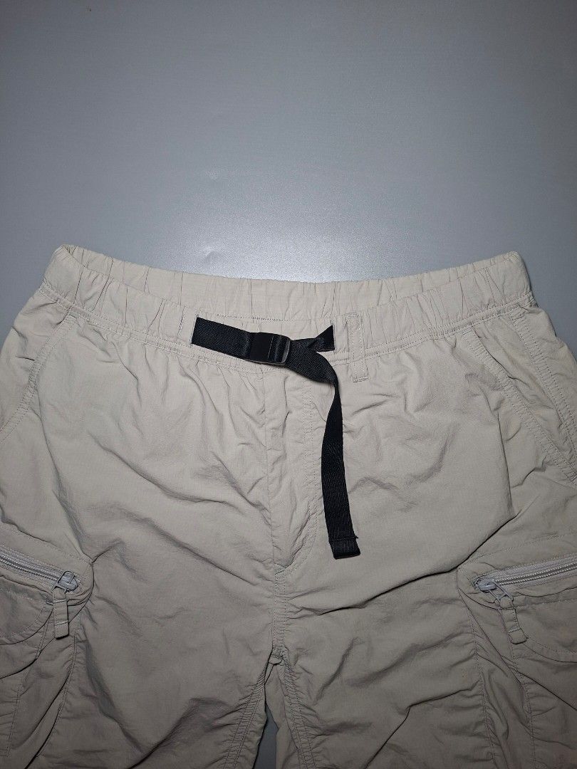 GU UTILITY NYLON SHORTS/ CARGO SHORTS (Category: Shorts) located in Dipolog. Submitted by elcatips420 (Listing ID 1470011559, Image 2). Description: GU UTILITY SHORT AUTHENTIC 30-32 WAIST 18 LENGTH AS NEW CONDITION 10/10 COLORATE NO ISSUE DM LANG PO IF INTERESTED LOCATION MINDANAO DIPOLOG CITY.
