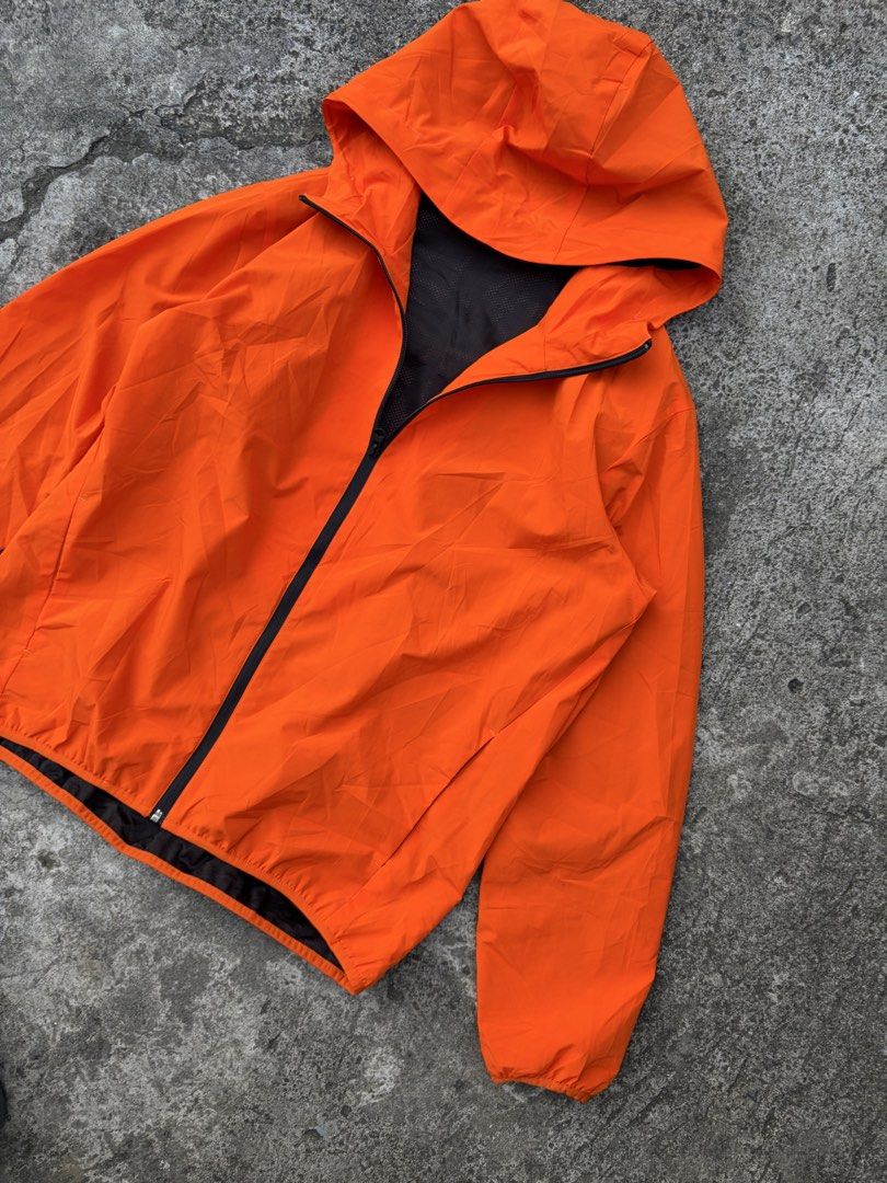GU Windproof Shell Parka (Orange) (Category: Coats, Jackets and Outerwear) located in Quezon City. Submitted by crzyjnxl4rxnzhaul.jpgg (Listing ID 1470043562, Image 2). Description: -Size: XL -Width: 24 -Length: 26/28 -Condition: Good as new -Issue: None -Color rate: 10/10 -Location: Quezon City -MOP: Banks/Gcash (Payment first) Note: color may vary due to lighting, always manage your expectations..