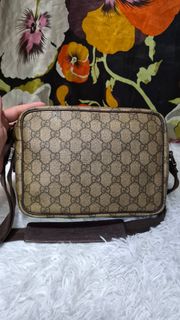 (Category: ) located in . Submitted by jhaz_bags (Listing ID 1470101048, Image 1). Description: .