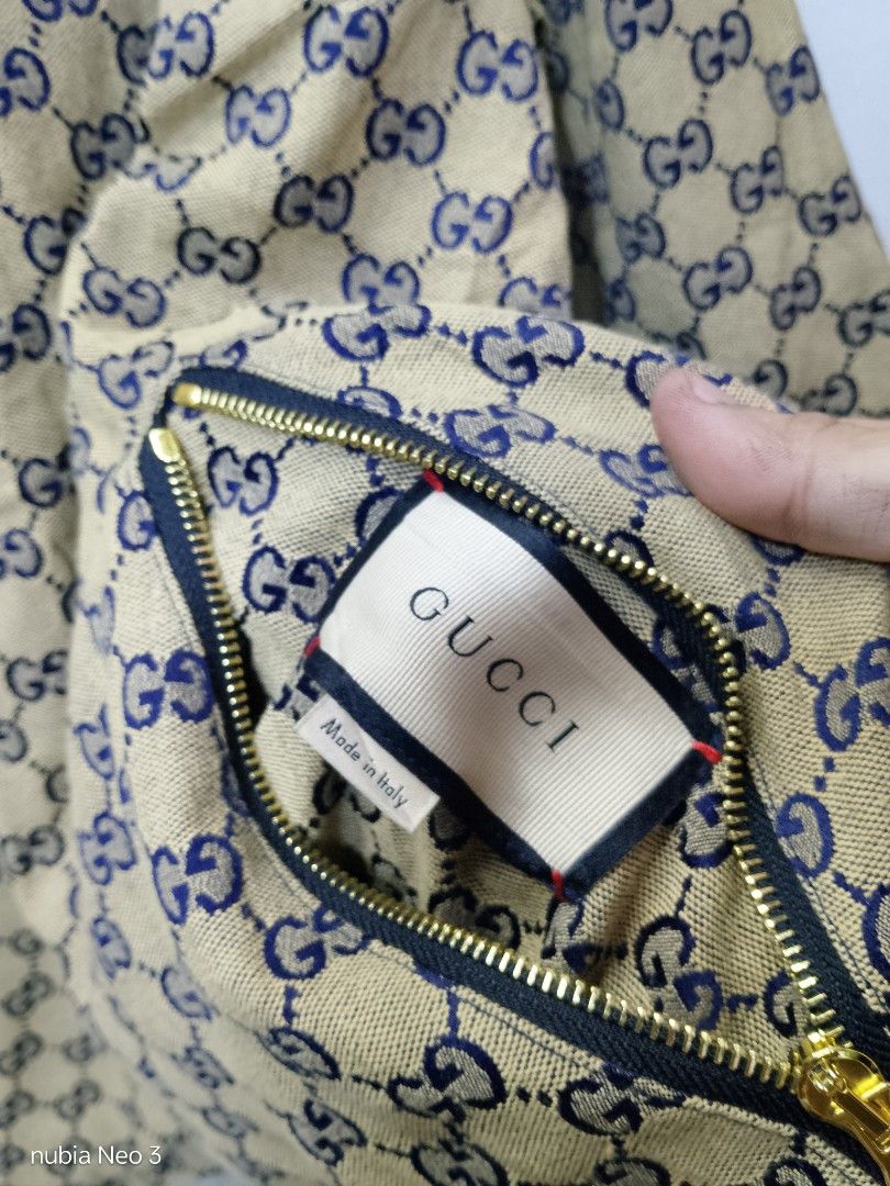 gucci harrington reversible jacket (Category: Coats, Jackets and Outerwear) located in Valenzuela. Submitted by joshwrldselection (Listing ID 1470140080, Image 3). Description: small - medium excellent condition need wash only thrift..