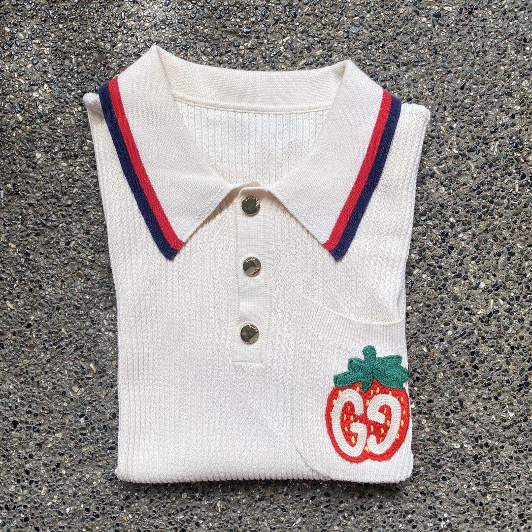 💫Gucci Polo Strawberry Knit top (Category: Shirts) located in Manila. Submitted by yourdaily_obsessions (Listing ID 1470084290, Image 2). Description: Item: Gucci •Size: S-M •Measurements: 14x22.5” •Color: Beige •So pretty! Must haave!🍓 Cut washtag - Notes before making an offer❗️ •Photos are provided for self authentication. •Bogus/irresponsible buyer auto blocked •Check details first, to see minimal flaw/issue if any. •Payment First. No payme