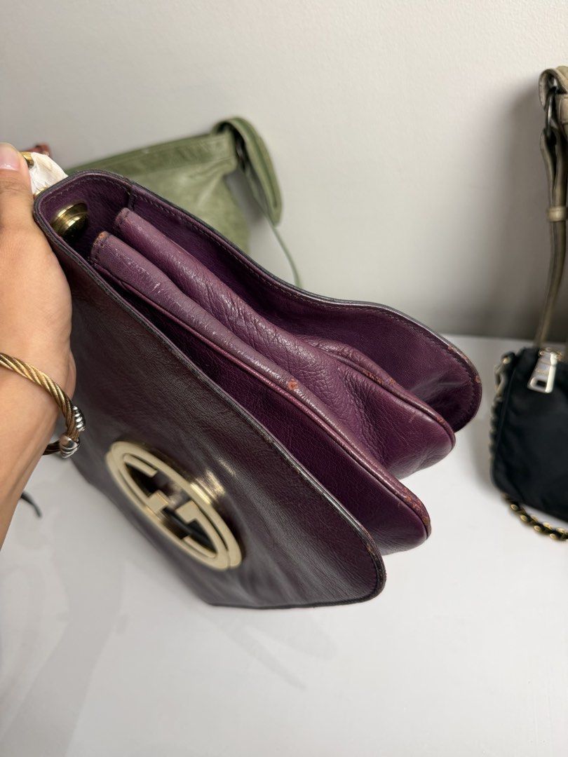 GUCCI RARE BAG ALL LEATHER (Category: Luxury Bags & Wallets) located in Makati City. Submitted by moiobsession (Listing ID 1470086102, Image 3). Description: authentic.