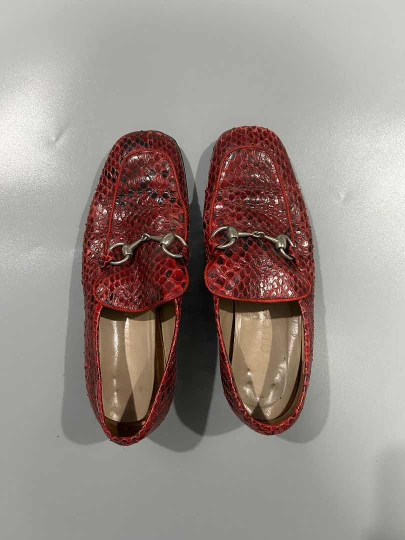 Gucci snakeskin (Category: Flats & Sandals) located in Santa Rosa. Submitted by _ba_mo_si_ (Listing ID 1470076892, Image 2). Description: Pair only Plus sf Dm.