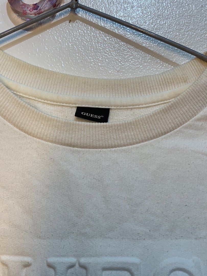GUESS Emboss Logo Long sleeve (Category: Announcements) located in Manila. Submitted by nikwieue (Listing ID 1469996803, Image 3). Description: (size large) sa kids, but can do for adult (size xs to small) issue are in last slides.
