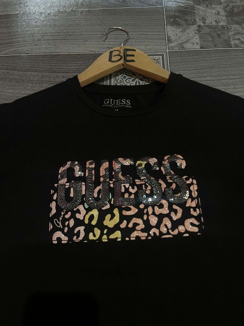 Guess Womens Blouse Shirt 💯 (Category: Blouses) located in Polomolok. Submitted by olaivarmanuel4-57684 (Listing ID 1470047244, Image 2). Description: Guess Womens Youth Size Authentic ✨ • Size Small to Medium • 9.5/10 Excellent Condition • No issues 💯 299 pesos only 🏷️ Disclaimer: Manuel "Be" Olaivar Jr. is an independent seller, Items I sell are thrifted second hand items, No copyright infringement intended. Brands that is/are mentioned belo
