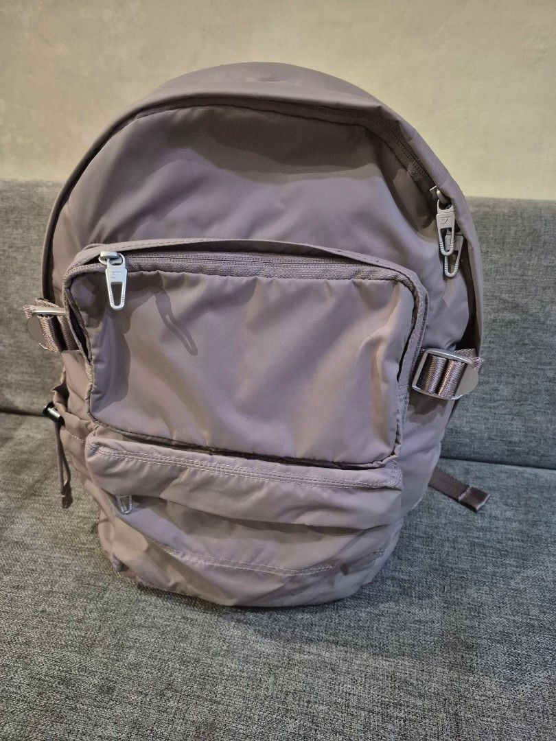 Gymshark Backpack (Category: Activewear) located in Davao. Submitted by marthascloset (Listing ID 1470069925, Image 1). Description: .