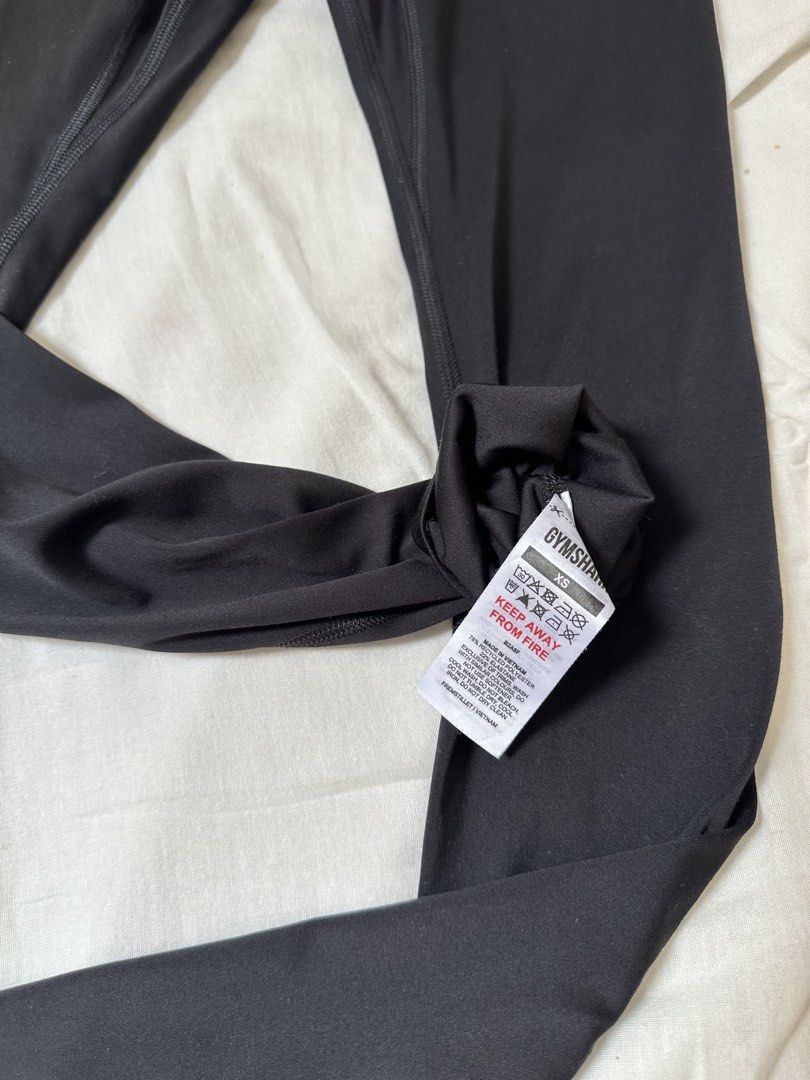 Gymshark leggings (Category: Activewear) located in Manila. Submitted by vintageprelovedjapan (Listing ID 1469977464, Image 2). Description: XS - S 20-25.