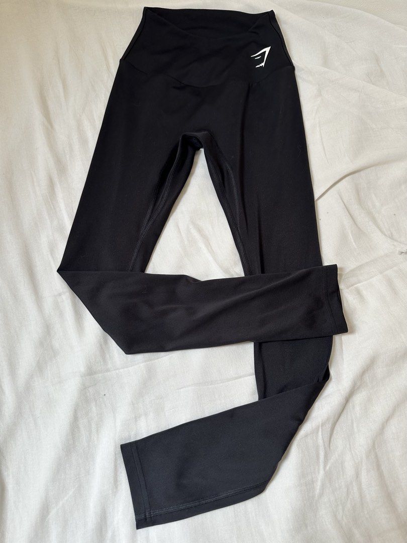 Gymshark leggings (Category: Activewear) located in Manila. Submitted by vintageprelovedjapan (Listing ID 1469977464, Image 1). Description: XS - S 20-25.