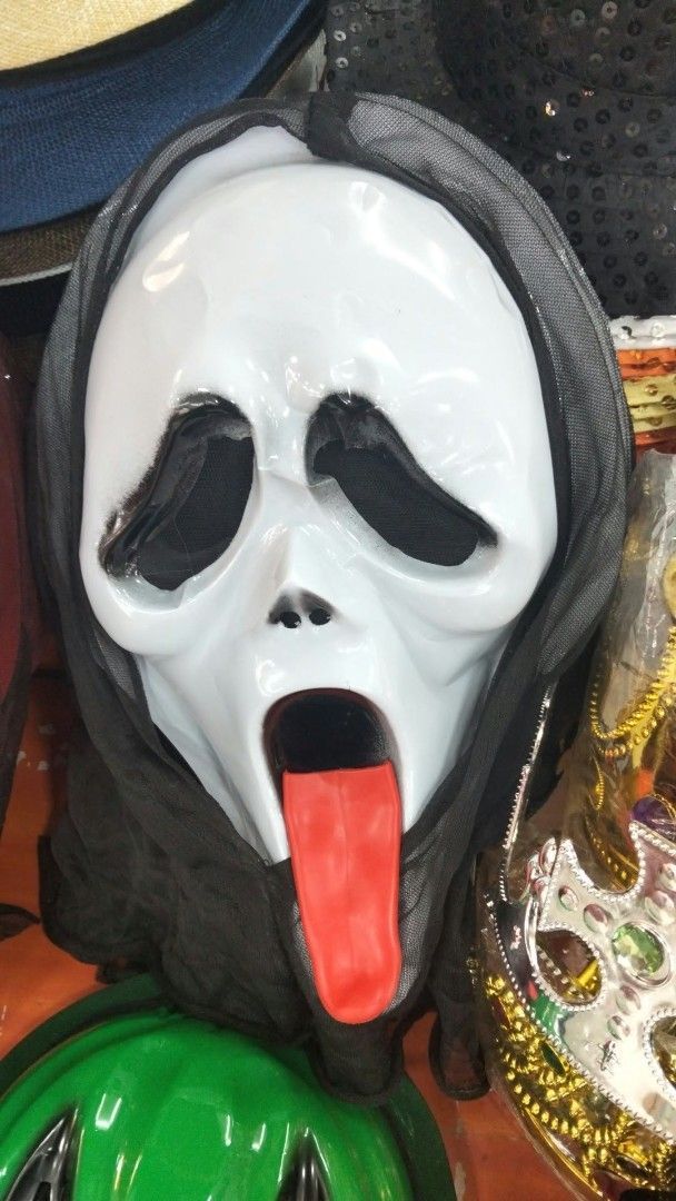 Halloween Screaming Ghost and Skull Costumes Masks, Hobbies & Lifestyle ...