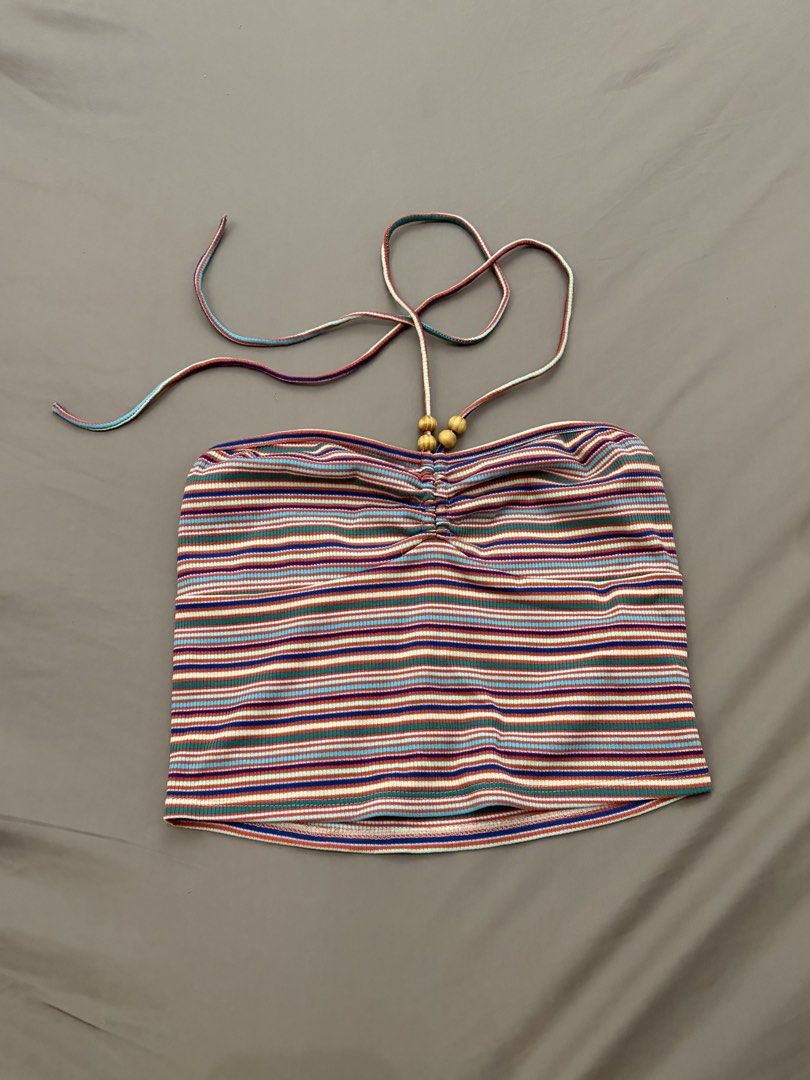 Halter Tube Top (Category: Sleeveless) located in Pasig City. Submitted by gdeclutterwithme (Listing ID 1470123481, Image 1). Description: - Brand: Just G - Size: Small (tag attached) the cutest. i wore this when i go abroad + to the beaches !! i can send when worn pics if u want! dm for more deets:)) 💕.