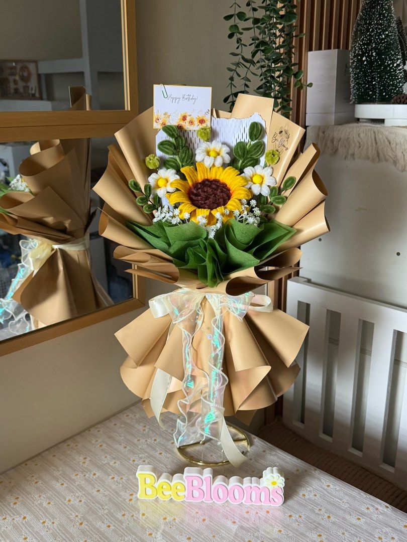 Handmade Sunflower bouquet (Category: Handmade Craft) located in Mandaluyong City. Submitted by beebloomsbyfrancia (Listing ID 1470056991, Image 1). Description: Onhand and ship ready via lalamove Mandaluyong Area.