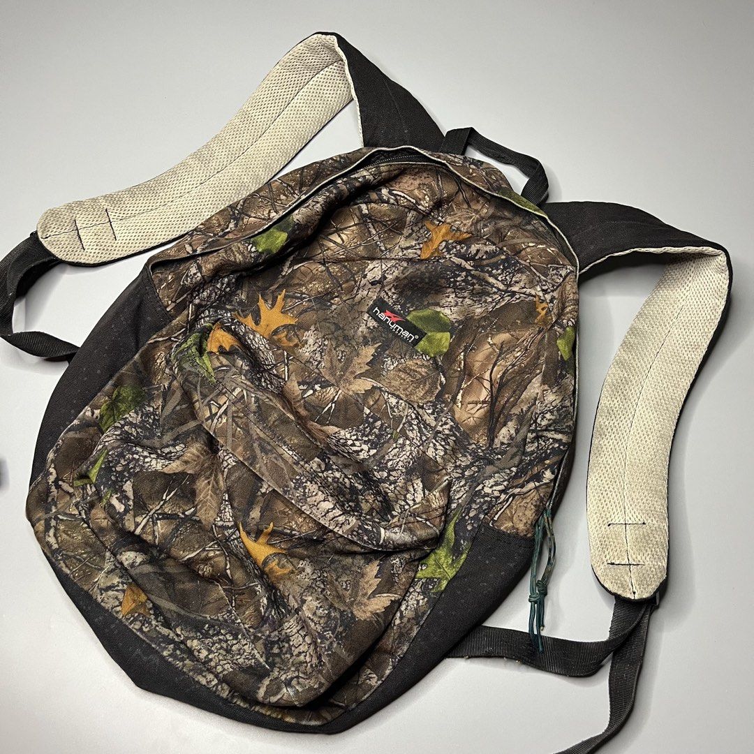 HANUMAN REAL TREE (Category: Backpacks) located in Manila. Submitted by aaaaaahhhhhh (Listing ID 1470079876, Image 3). Description: Good condition Need wash Lalamove or J&t Express + Shipping fee.