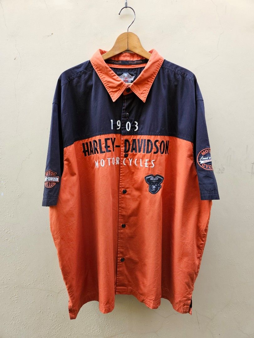 HARLEY DAVIDSON Button Up Work Polo-Size 3xL (Category: Activewear) located in San Pablo. Submitted by pablo_pablo25 (Listing ID 1470138030, Image 1). Description: 30.5x32 dime Excellent No Issue.