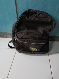 (Category: ) located in . Submitted by ahpong999 (Listing ID 1470027945, Image 1). Description: .