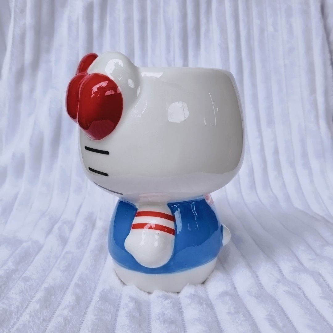 Hello Kitty Ceramic Mug (Category: Coffee & Tea Tableware) located in Bontoc. Submitted by shaneebhee (Listing ID 1469955936, Image 2). Description: 💛 HELLO KITTY MUG 💛 💰 ₱600.oo ✅ Available on hand 📦 Ready to ship ✨ No cracks, chips, or crazing! 📍 Bontoc, Mt. Province 💚 GCash payment only 📦 Nationwide shipping via J&T Express 🕰️ Luzon: 2–3 days | VisMin: 3–7 days 🚚 Shipping fee c/o buyer ❌ No COD — payment first po..