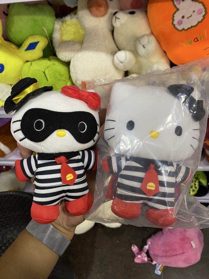 Hello Kitty Collectible (Category: Plushies & Soft Toys) located in San Jose. Submitted by shady.archives (Listing ID 1470103280, Image 1). Description: .