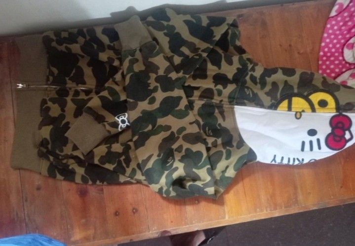 Hello Kitty X Bape (Category: Hoodies) located in Manila. Submitted by shiesty.seller (Listing ID 1470088261, Image 1). Description: selling my bape x sanrio hello kitty size medium no issue 800‼️ 800‼️ 800‼️ 800‼️.