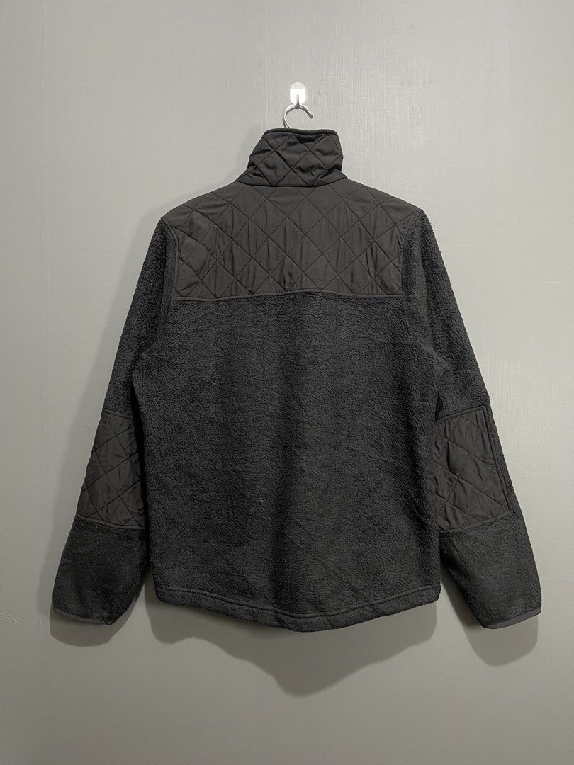 Helly Hansen Mens High-Pile Fleece Jacket (Category: Coats, Jackets and Outerwear) located in Davao. Submitted by yannrussel00 (Listing ID 1469965625, Image 2). Description: 📍𝗟𝗼𝗰𝗮𝘁𝗶𝗼𝗻: 𝗗𝗮𝘃𝗮𝗼 𝗖𝗶𝘁𝘆 📌 𝗜𝘁𝗲𝗺 𝗦𝘁𝗶𝗹𝗹 𝗔𝘃𝗮𝗶𝗹𝗮𝗯𝗹𝗲 𝗥𝗘𝗔𝗗 𝗗𝗘𝗧𝗔𝗜𝗟𝗦 𝗕𝗘𝗟𝗢𝗪 ⬇️ ‼️ Size Medium on tag Dimes W23 x L27 Sleeves 27” Condition 9.5/10 Color rate 9/10 ₱550 + SF.