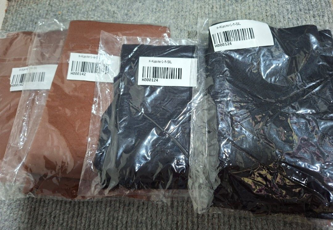 Herah Hipster Panty seamless (Category: Undergarments & Loungewear) located in Caloocan City. Submitted by mrmfqh (Listing ID 1470129645, Image 2). Description: 110 each brand new and sealed selling 4 out of 5 underwear size 5XL Seamless rfs: too large for me.