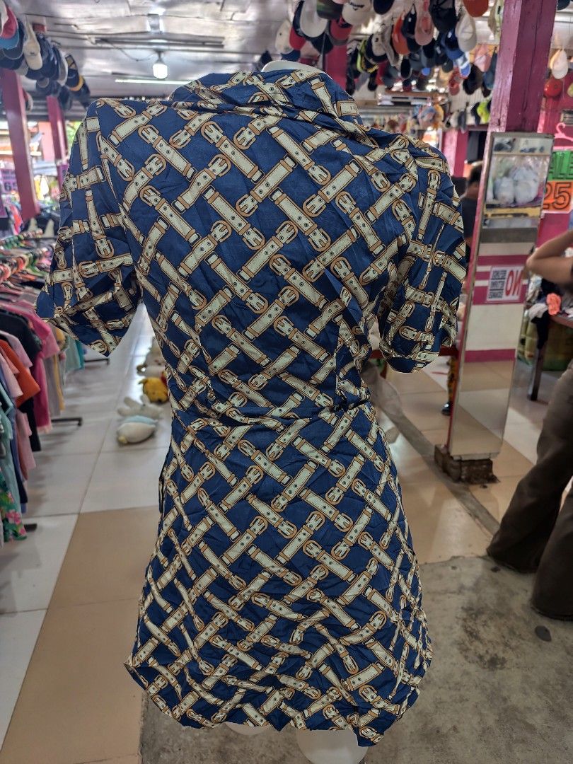 HERMES DRESS (Category: Luxury Apparel) located in Cordova. Submitted by bsb.streetluxvintage.clothing (Listing ID 1469959014, Image 3). Description: Good as new No issue.
