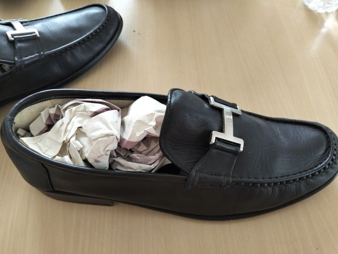 Hermes Loafers (Category: Dress Shoes) located in Minglanilla. Submitted by voxpopulivoxdei1287 (Listing ID 1470034185, Image 3). Description: Hermes Loafers size 10 28cm Goods na Goods pa.
