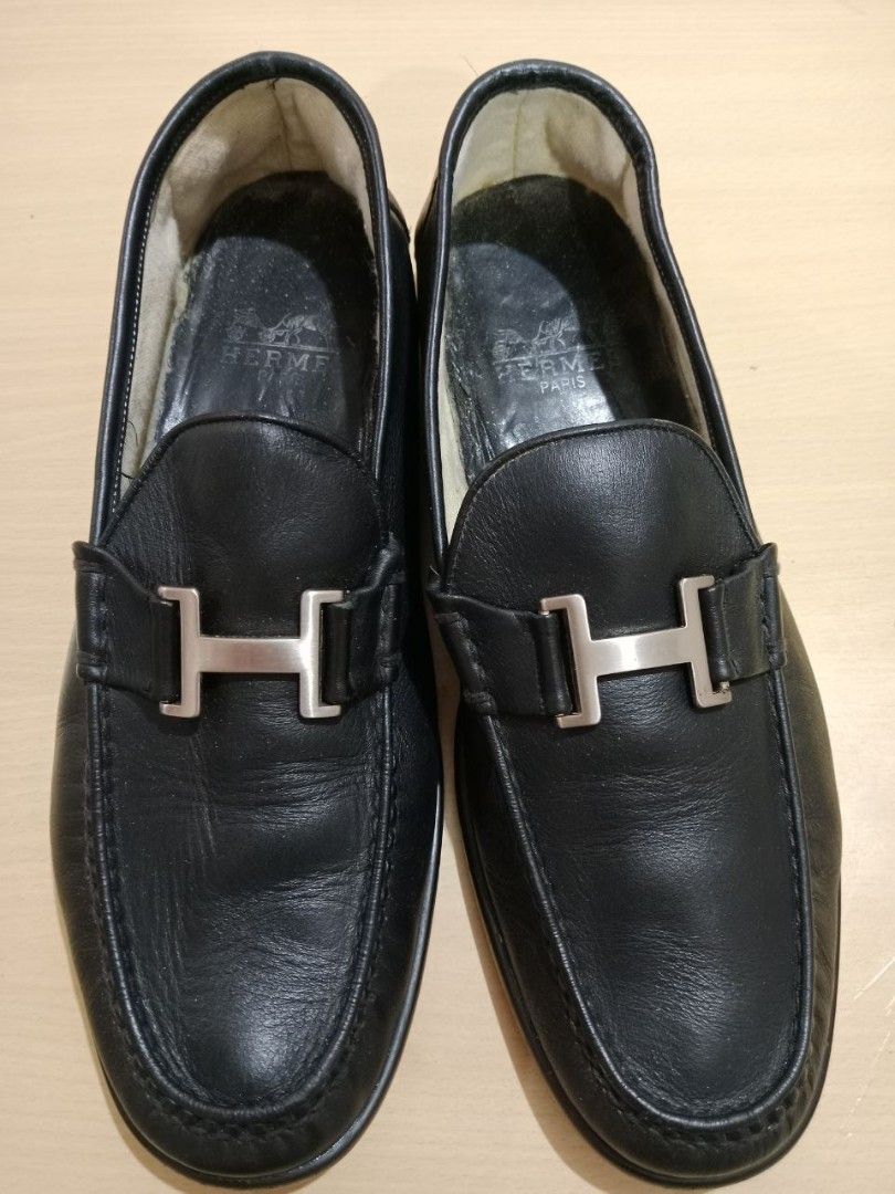 Hermes Loafers (Category: Dress Shoes) located in Minglanilla. Submitted by voxpopulivoxdei1287 (Listing ID 1470034185, Image 1). Description: Hermes Loafers size 10 28cm Goods na Goods pa.