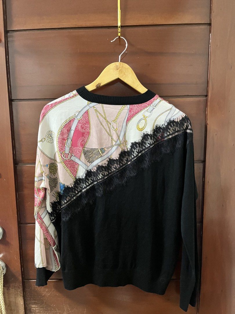 Hermes paris longsleeves (Category: Longsleeves) located in Manila. Submitted by all.love.thrift.shop.v2 (Listing ID 1470121621, Image 3). Description: For sale! Hermes paris longsleeves Size medium Excellent condition ₱350 + sf As is, No return No exchange No refund Color may vary due to lighting All items are cleaned before shipping Payment first via gcash/maya/gotyme/maribank bank transfer 💰 Ship via LBC/J&T/Lalamove 🚛 📍 Cainta, Rizal ❤️.