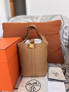 （分類：）位於 。 由 lolocloset 提交（商品編號 1469988620，圖片 1）。簡介： 。